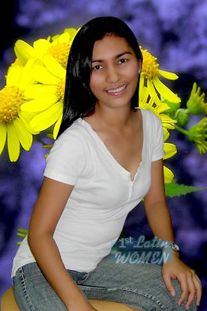 102033 - Cleofe Age: 40 - Philippines