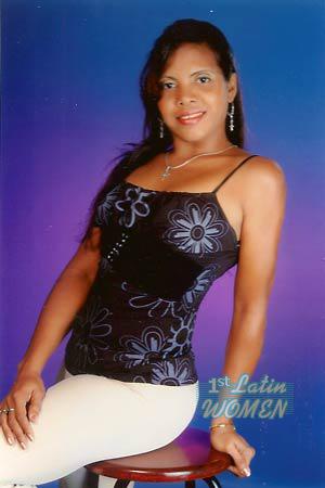 115178 - Agustina Age: 52 - Colombia