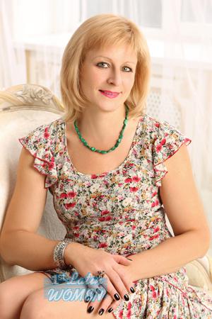 163206 - Irina Age: 59 - Ukraine