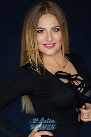 186211 - Elena Age: 36 - Ukraine