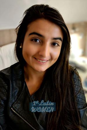 190206 - Daniela Age: 33 - Colombia