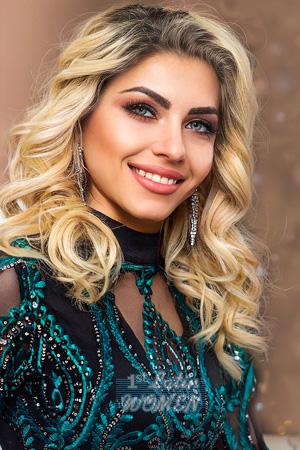 199202 - Elena Age: 40 - Ukraine