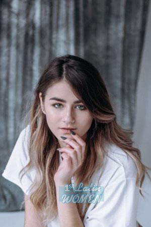 200121 - Elizaveta Age: 22 - Ukraine