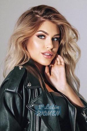 203017 - Yana Age: 25 - Russia