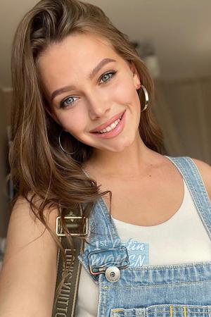 203190 - Anna Age: 25 - Russia