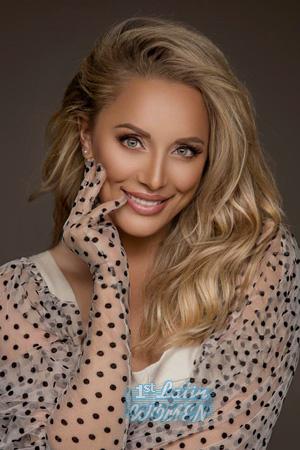 204479 - Viktoria Age: 40 - Spain