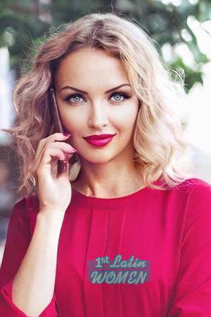 204652 - Elena Age: 46 - Russia