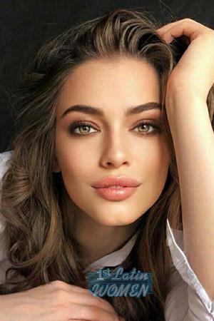 204851 - Angelina Age: 31 - Russia