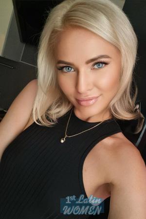 204861 - Elena Age: 34 - Russia