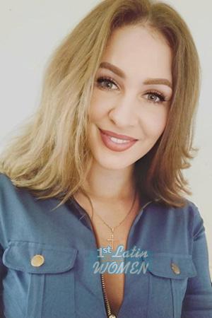 206057 - Anastasia Age: 25 - Belarus