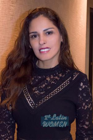 209959 - Perla Age: 48 - Peru