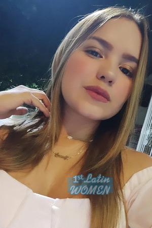 210542 - Daniela Age: 27 - Colombia