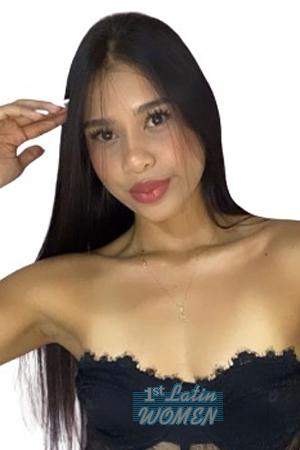 211139 - Daniela Age: 22 - Colombia