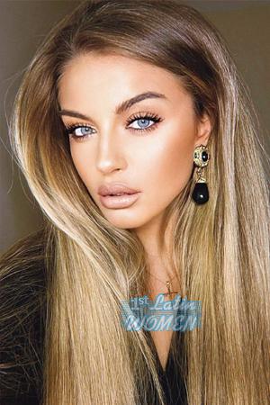 211293 - Inga Age: 38 - France