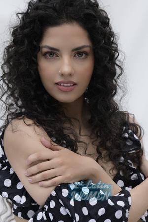 213950 - Vanesa Age: 28 - Colombia