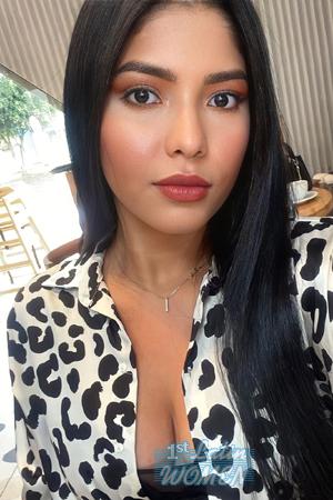 215101 - Kathya Age: 27 - Colombia
