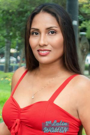 215360 - Aracelli Age: 32 - Peru