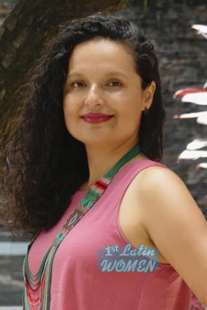 215918 - Alba Age: 44 - Colombia