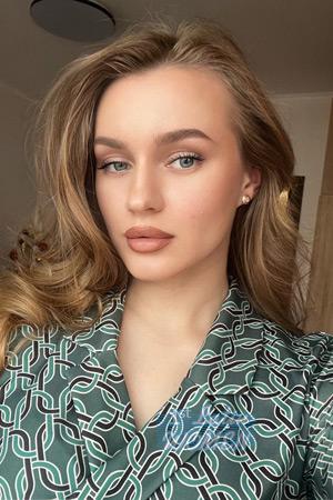 216512 - Anna Age: 23 - Ukraine