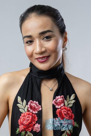 222391 - Tidarat Age: 42 - Thailand