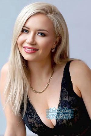 223642 - Elena Age: 45 - Ukraine