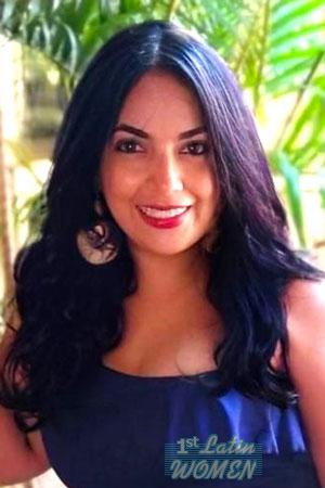 223715 - Iyaneth Age: 36 - Colombia