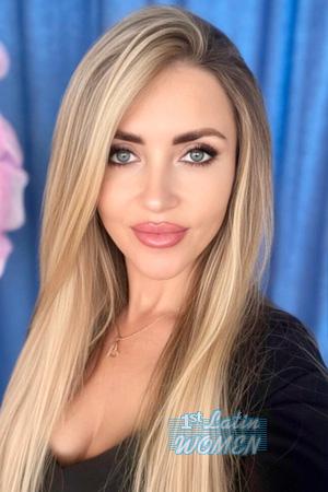 225271 - Valentina Age: 41 - Ukraine