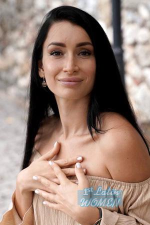 225400 - Elina Age: 30 - Ukraine