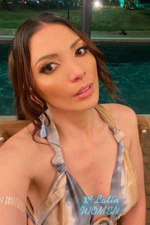 225432 - Laura Age: 34 - Colombia