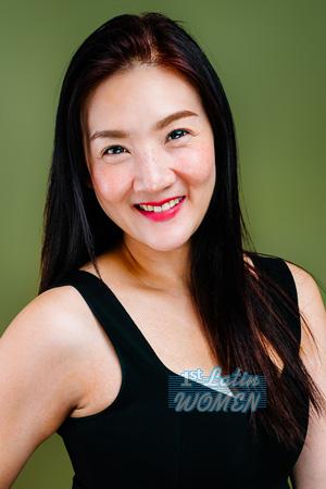 225541 - Jeeranan Age: 43 - Thailand