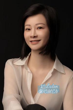 225739 - Sophia Age: 47 - China