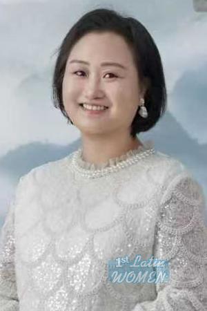 226061 - Lily Age: 47 - China
