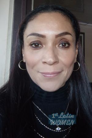 227893 - Oyuky Age: 58 - Costa Rica