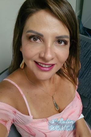 228222 - Karina Age: 51 - Peru