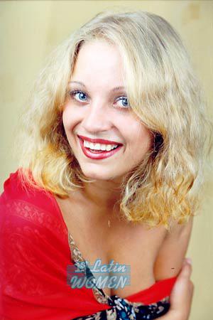 56520 - Elena Age: 24 - Ukraine