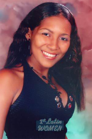 72768 - Johanna Age: 20 - Colombia