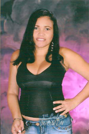 81693 - Claudia Age: 35 - Colombia