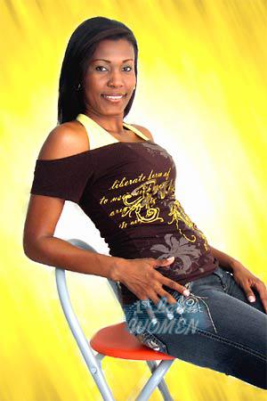 86782 - Maria Fernanda Age: 31 - Colombia