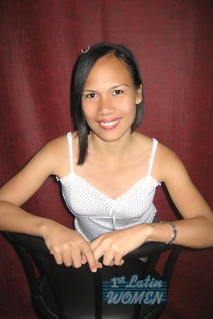 90885 - Laarni Amor Age: 25 - Philippines