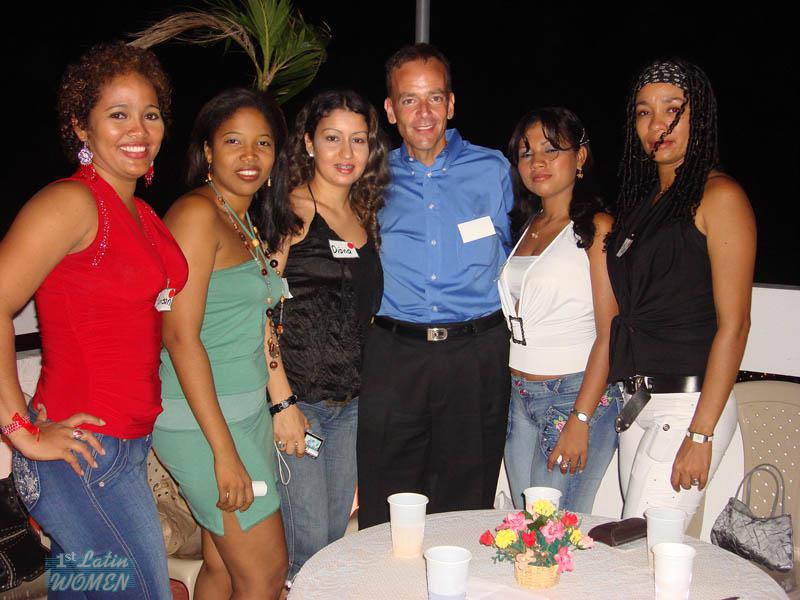 Colombia-Women-3763