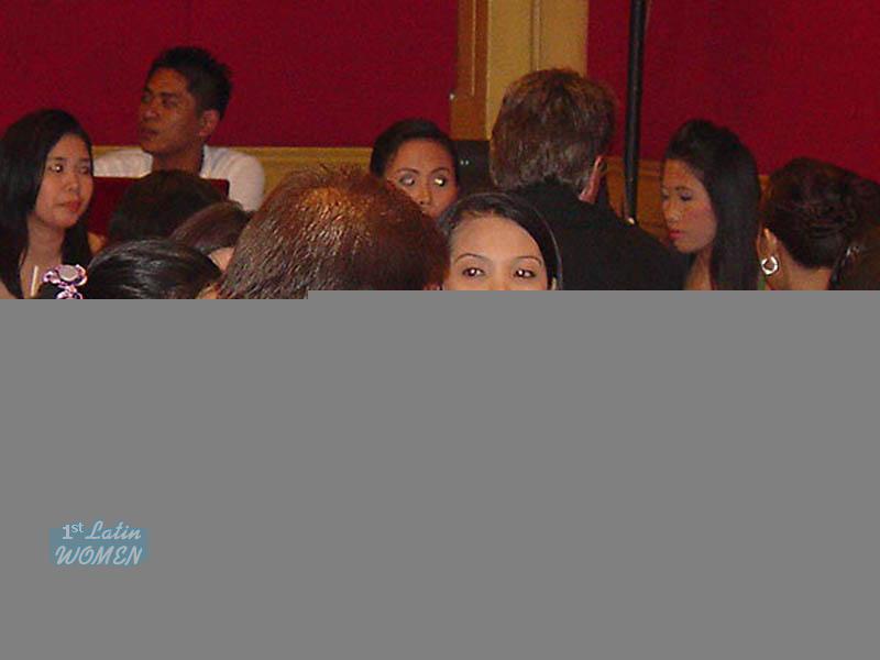 006-filipino-women